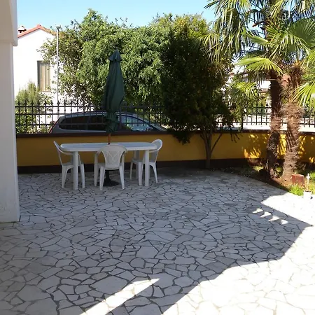 Two-bedroom In Ii Апартаменты *